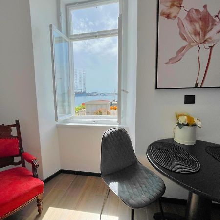 Navis City Apartments بولا المظهر الخارجي الصورة