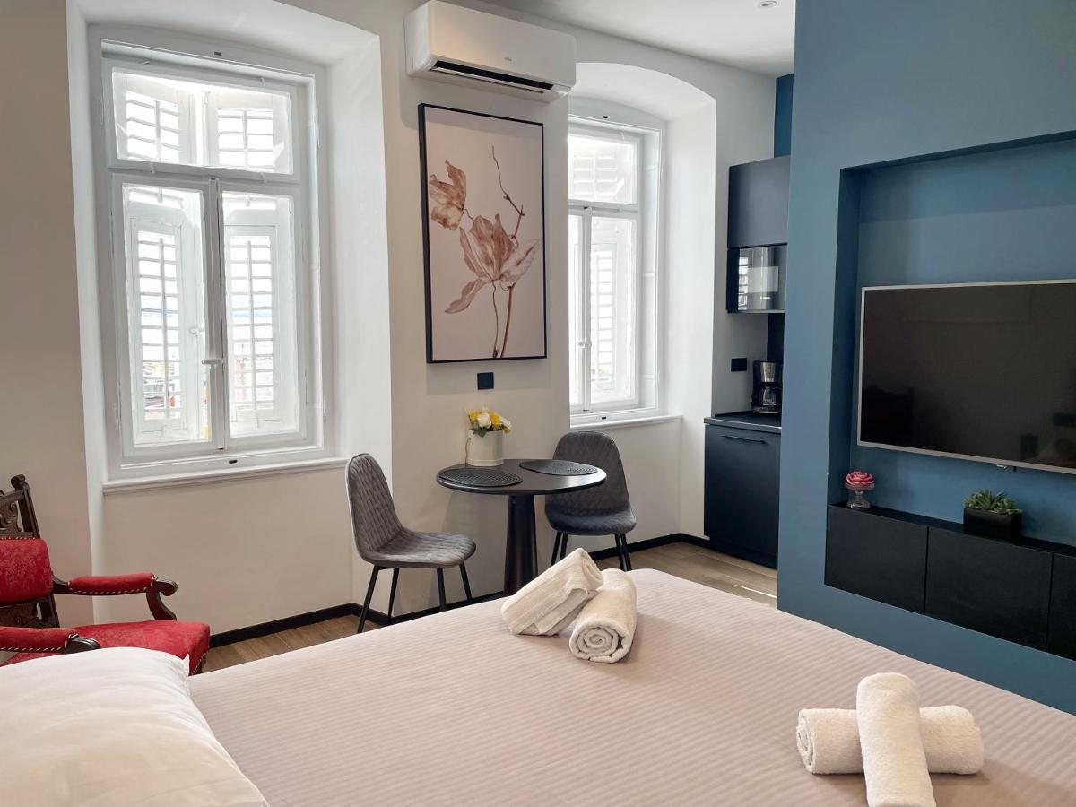 Navis City Apartments بولا المظهر الخارجي الصورة