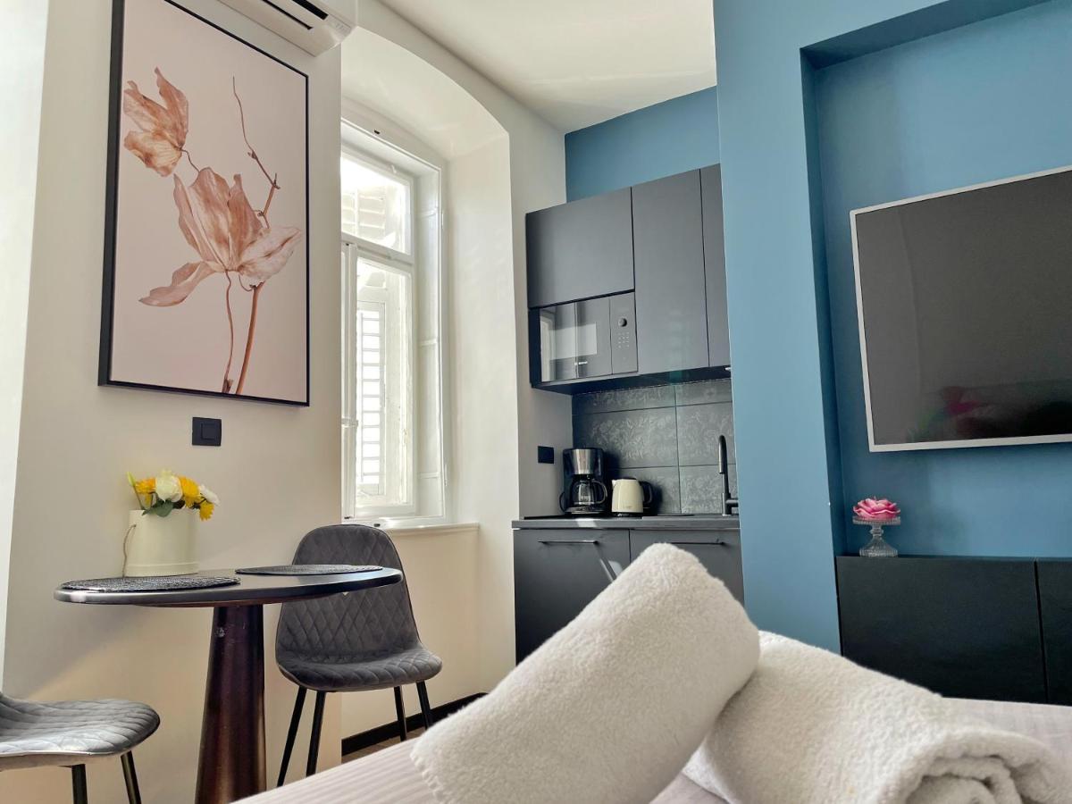Navis City Apartments بولا المظهر الخارجي الصورة