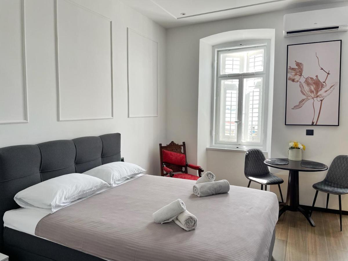Navis City Apartments بولا المظهر الخارجي الصورة