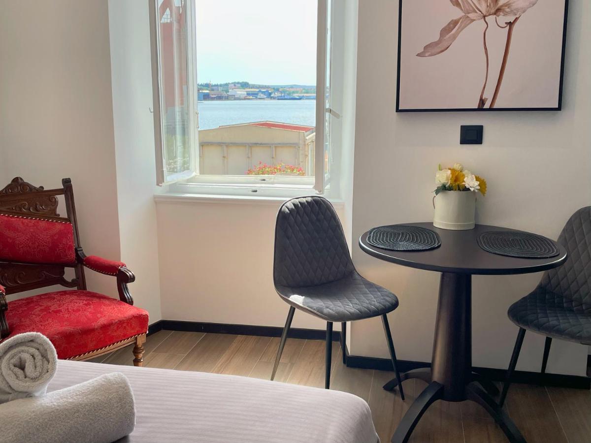 Navis City Apartments بولا المظهر الخارجي الصورة